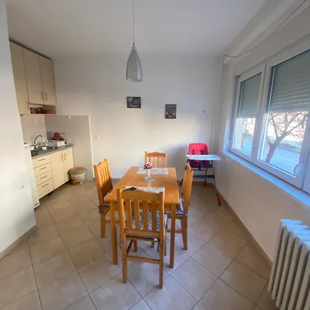 Valor Apartment *