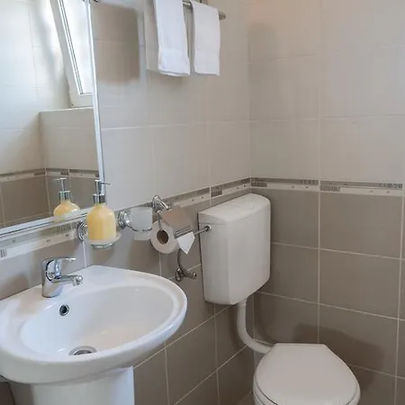 Апартаменты Valor *