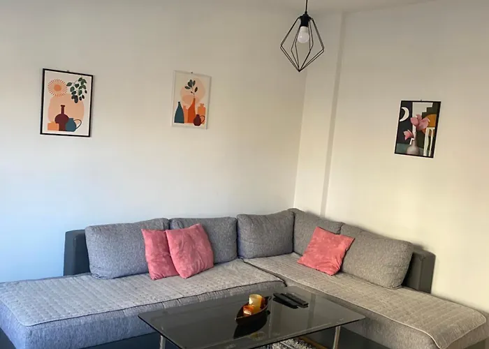 Апартаменты Valor *